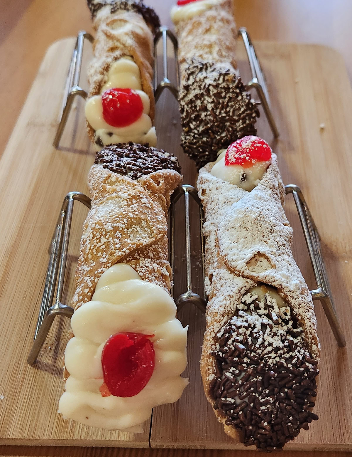 Cannolis at Sapori
